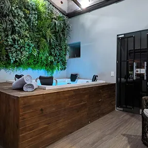 Hotel The Belmonte Penthouse, Medellín